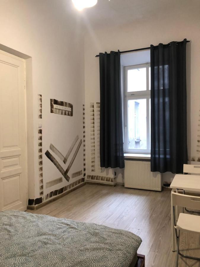 Pokoj Sali 2 Cracovia Exterior foto